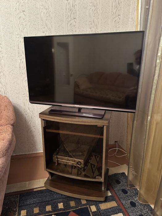 Тумбочка под телевизор