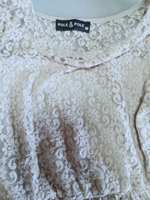 Vând urgent 4 rochițe la 100 lei