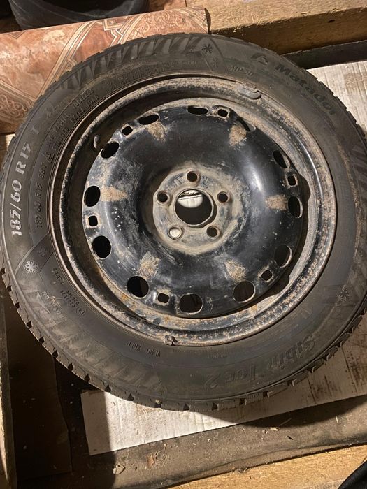 Продам шины от Фольксваген поло