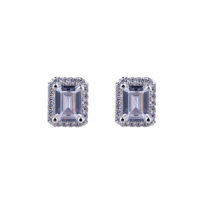 Cercei deosebiti cu cristale din zirconiu