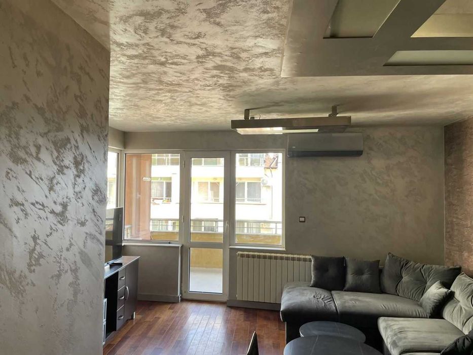 Отдавам под наем тристаен апартамент до Камела