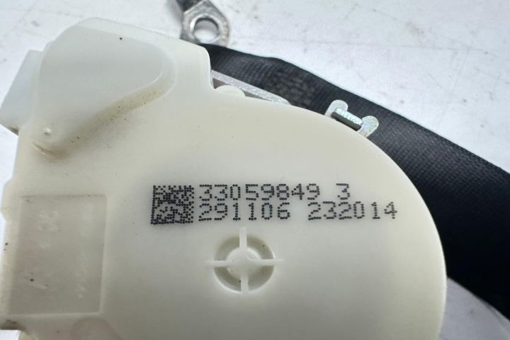 Centura siguranta fata dreapta 330598493 BMW Seria 1 E87