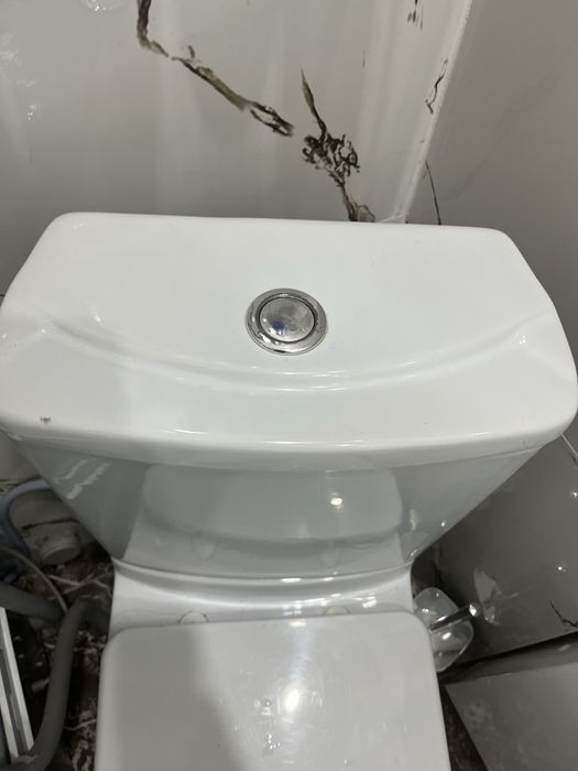 Продам ванную и туалет