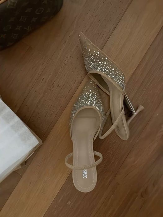 Туфли Zara новые 40 размер