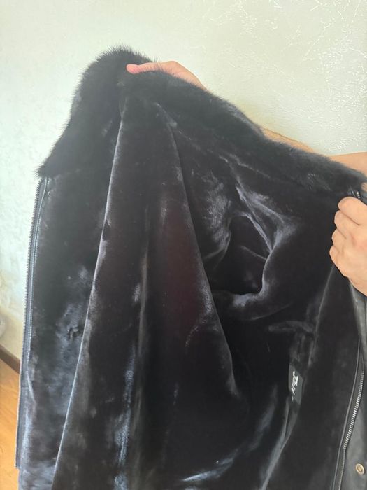 Куртка коженная.