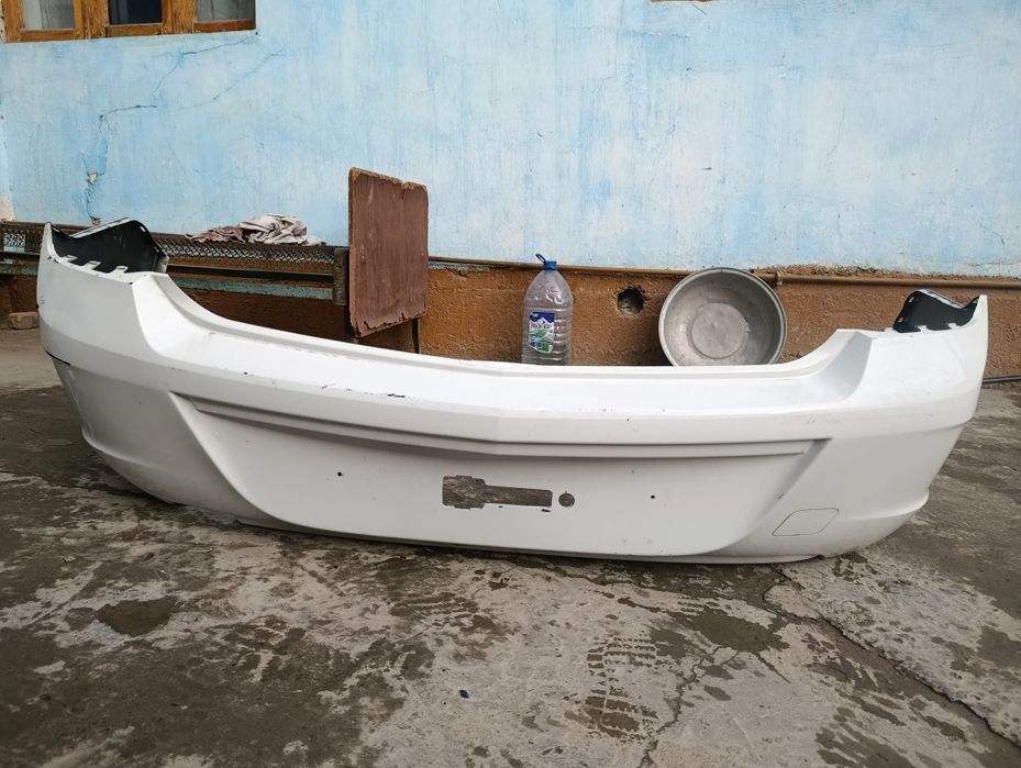 Kobalt orqa bufer GM orginal ozroqqina qirilgan joychasi bor