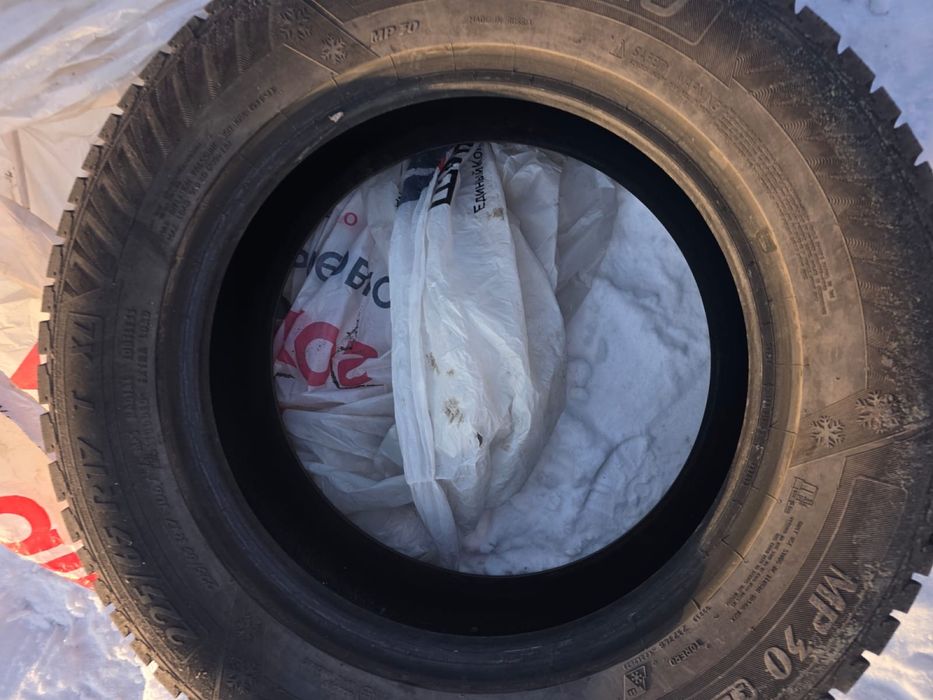 Шины шипованые 17