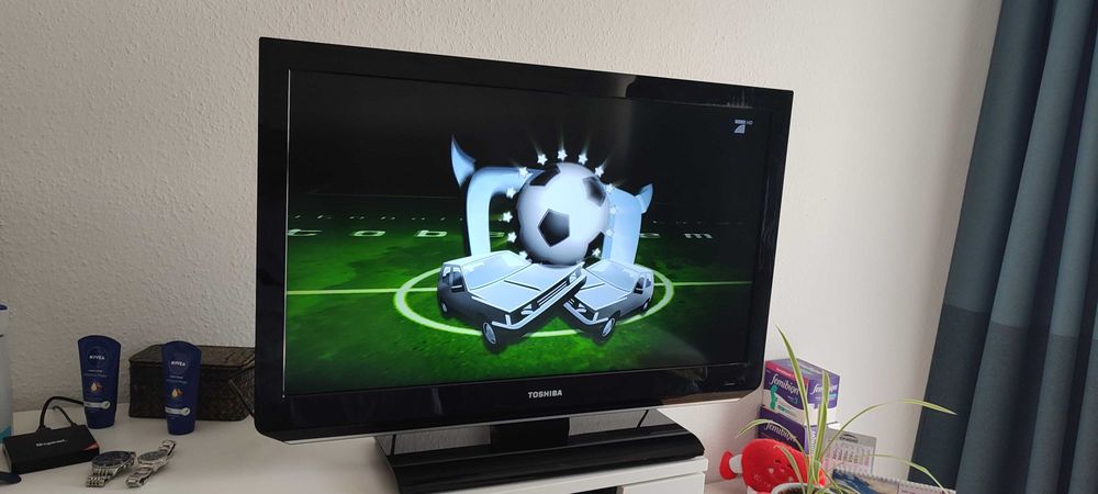 TOSHIBA LED телевизор