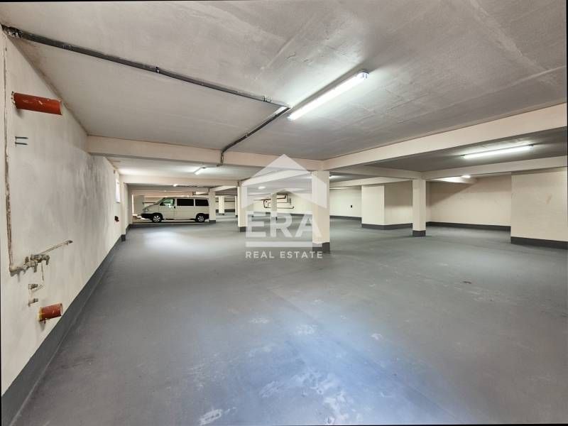 Промишлено помещение в източна индустриална зона