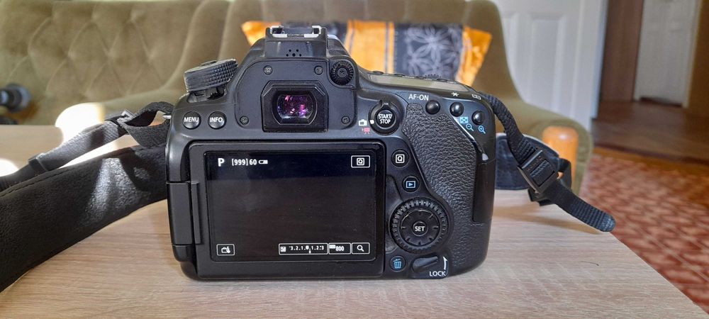 Фотоапарат Canon Eos 80D