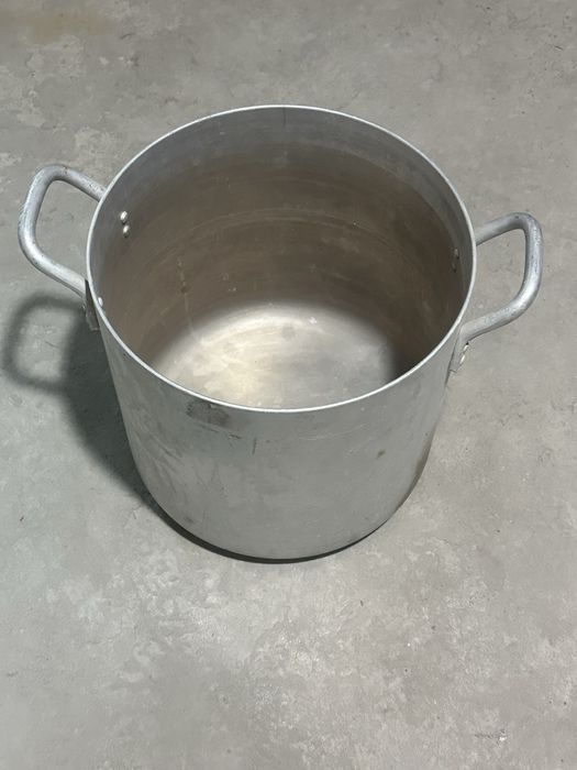 Кастрюля алюминевая
