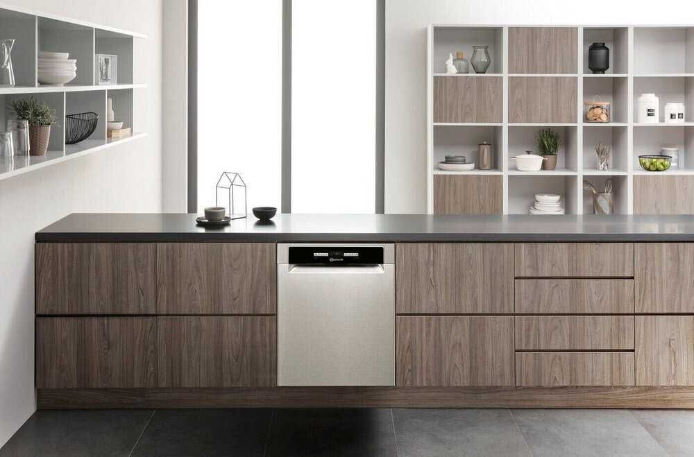 Съдомиялна за под плот BAUKNECHT BUO 3O41 PLT X 60см.