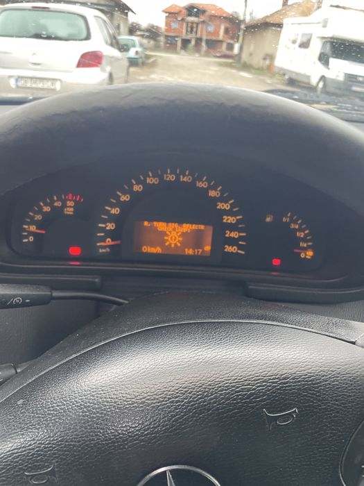 Мерцедес   W203  C 2.2 cdi.    143 коня  ЦЯЛ ИЛИ НА ЧАСТИ