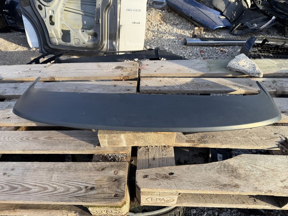 Спойлер заден капак Ford Focus