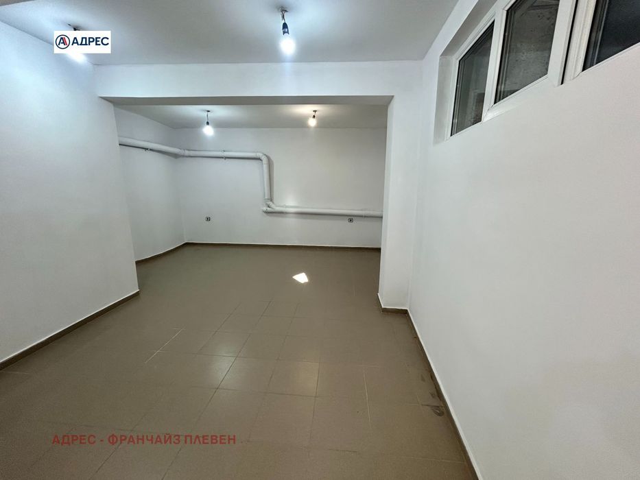 Продава се Магазин в Враца, Център - 64 кв.м за 1319 €/кв.м - Снимка #2