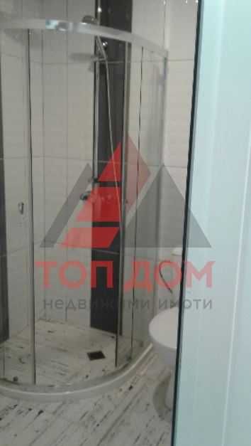 Дава се под наем Двустаен апартамент в Варна, Център - 46 кв.м за 382.5 € - Снимка #3