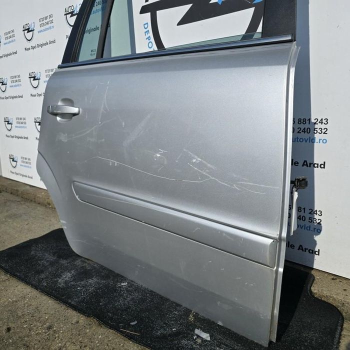 Portiera usa dreapta spate Opel Zafira B Facelift