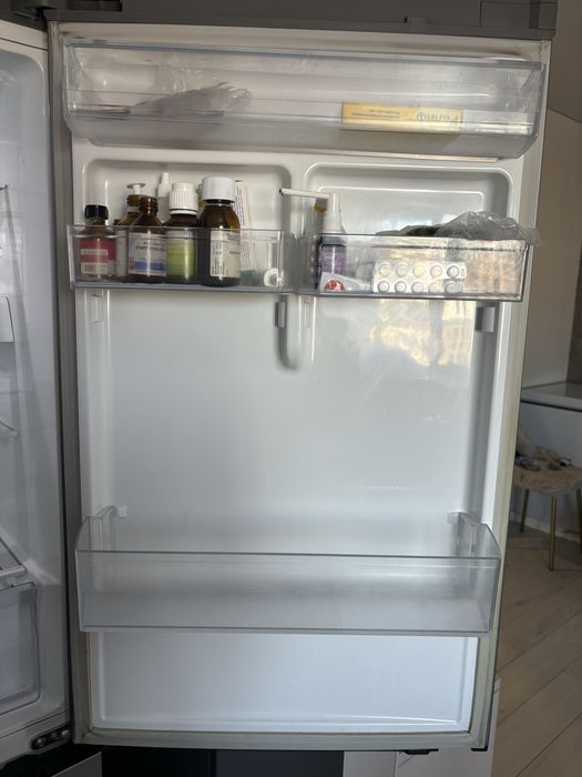 Холодильник продается