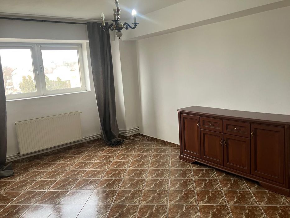 Apartament 3 camere, Centru Turda (Zona sens giratoriu / ANAF)