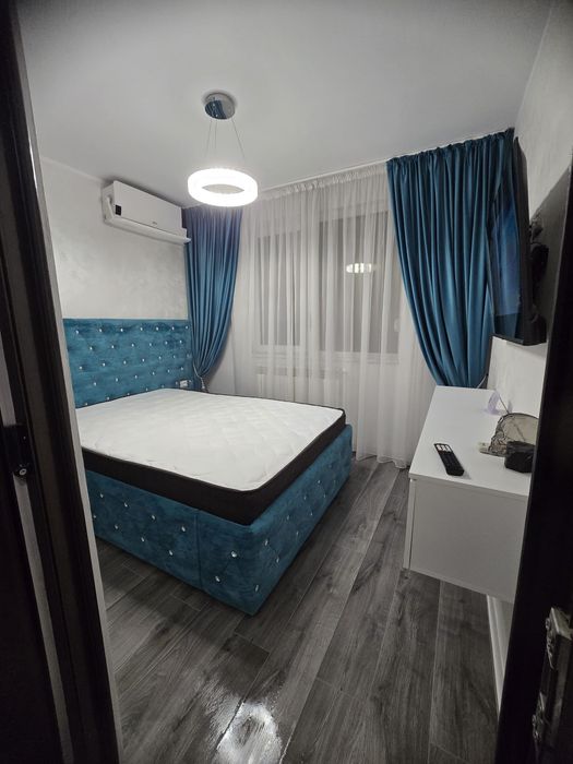 Închiriez apartament  2 camere