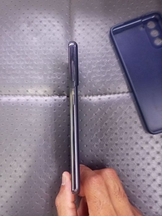 Samsung s21 vetnam sotiladi