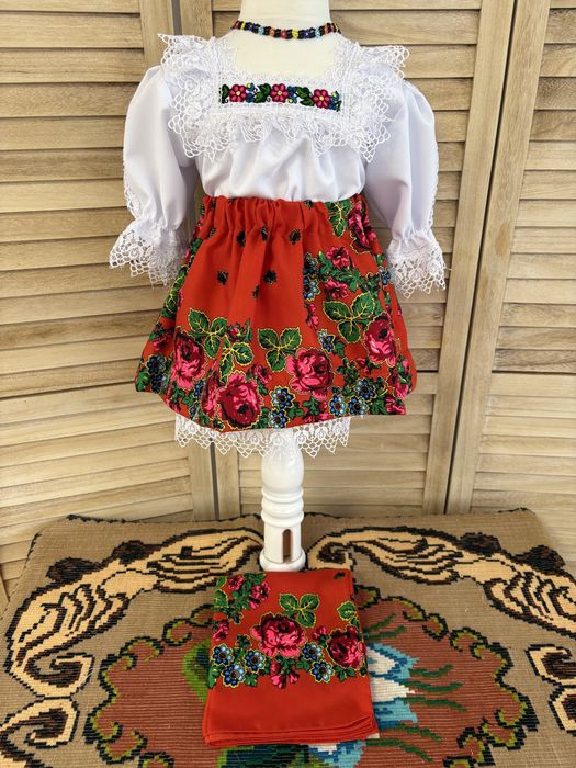 Costum popular pentru fetite de Maramures set complet