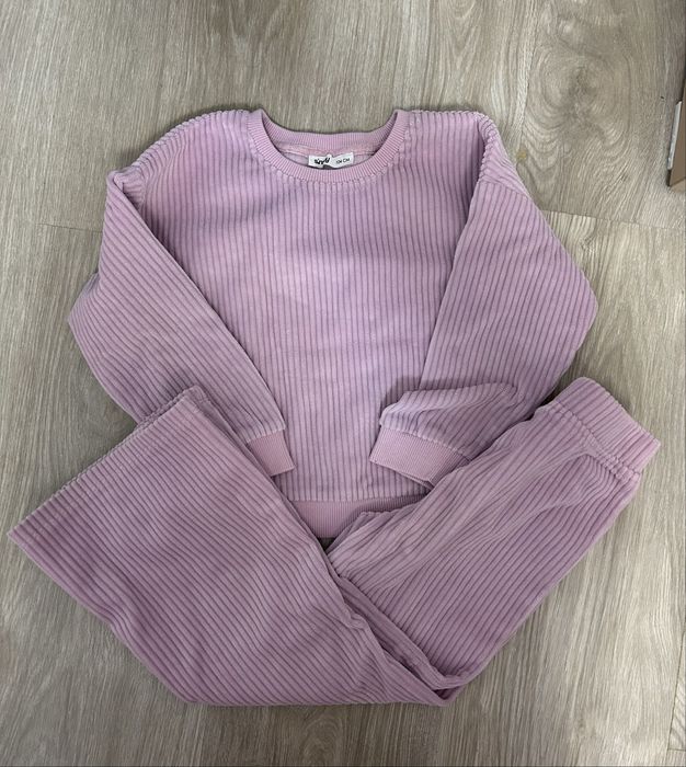 Compleu catifea reiata marimea 104