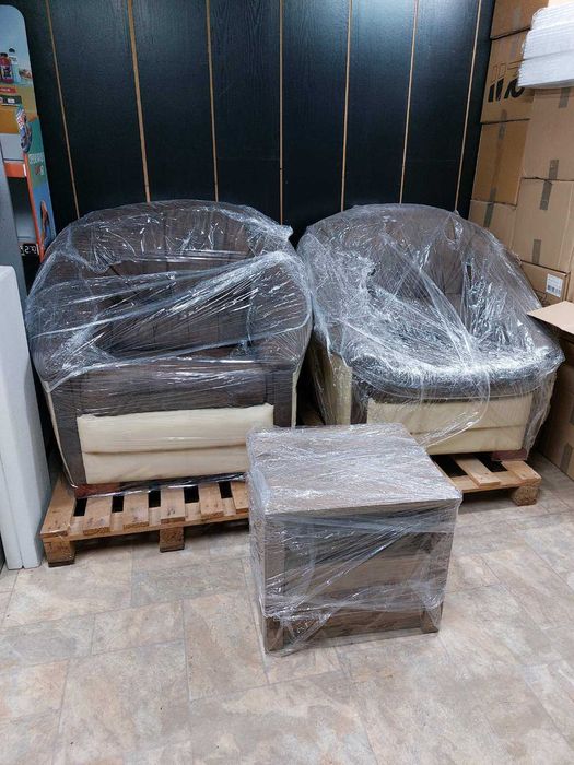КАТО НОВИ! Италиански стил ФОТЬОЙЛИ/ КРЕСЛА (2 бр.)-90€ /НОВО шкафче-30€/ ТВ шкаф-20€