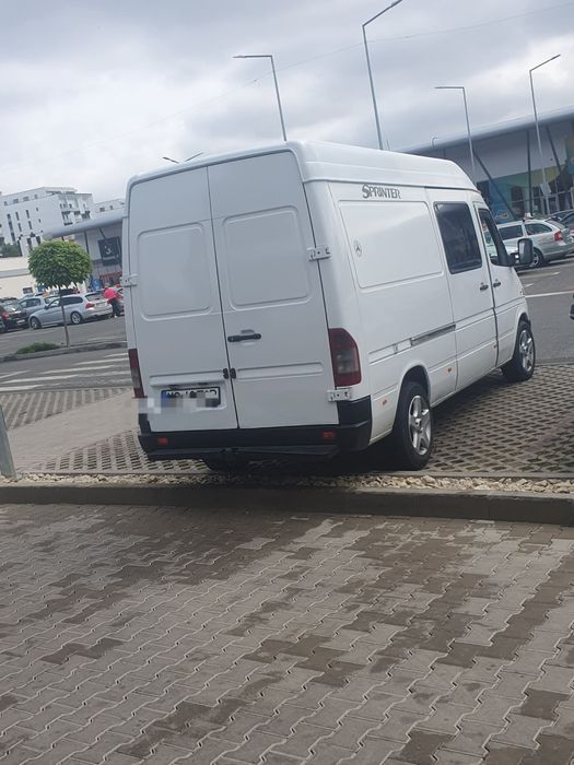 Mercedes sprinter