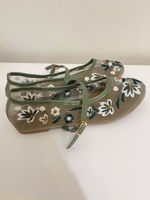 Продам балетки Zara