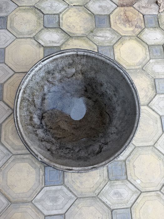 Продам чугунный казан