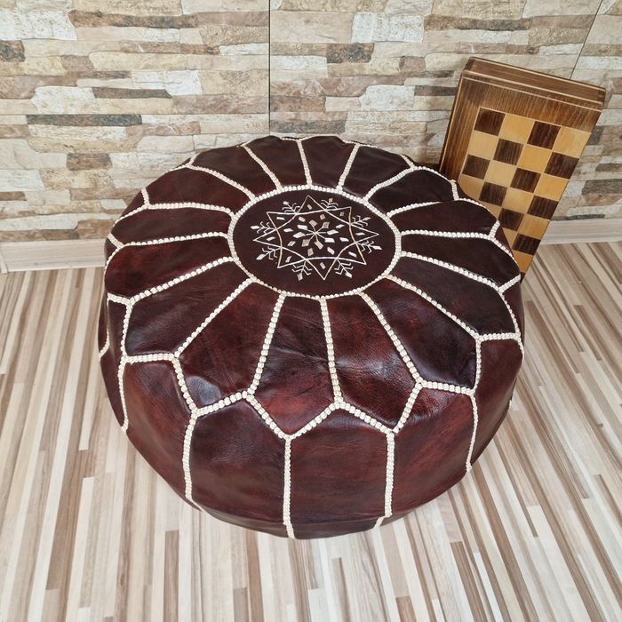 Пуф от естествена кожа