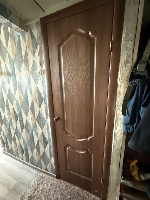 Продам 2 двери межкомнатные.