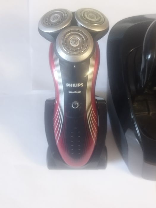 Aparat de ras philips 7000 sensotouch