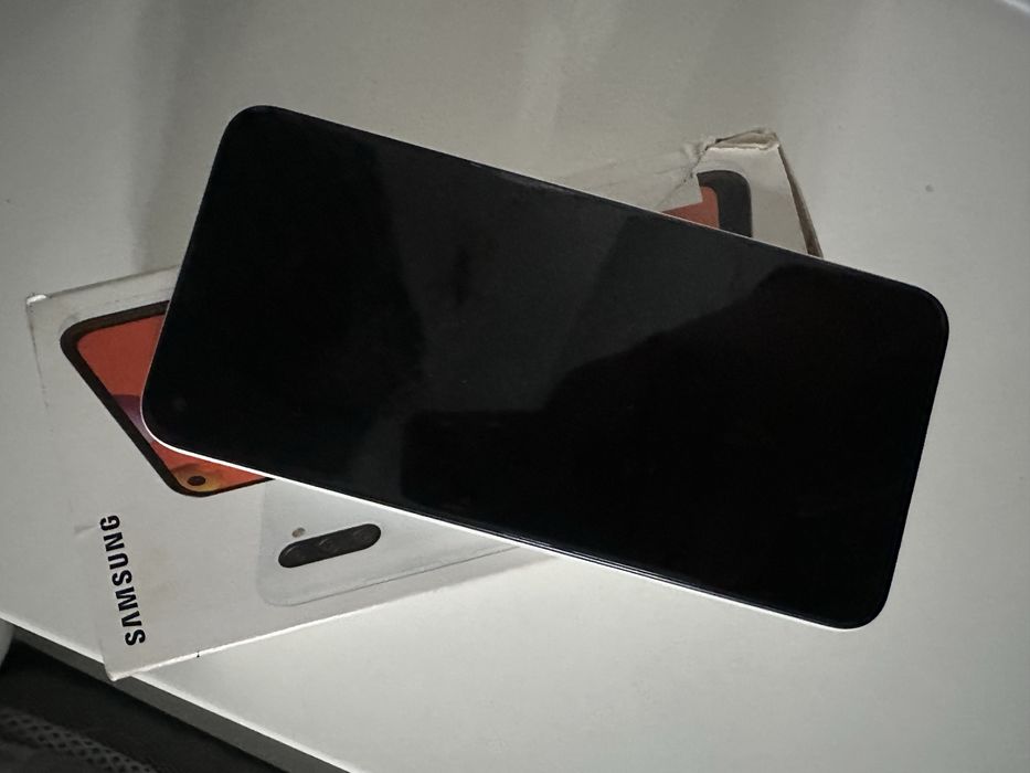 Samsung телефон А11