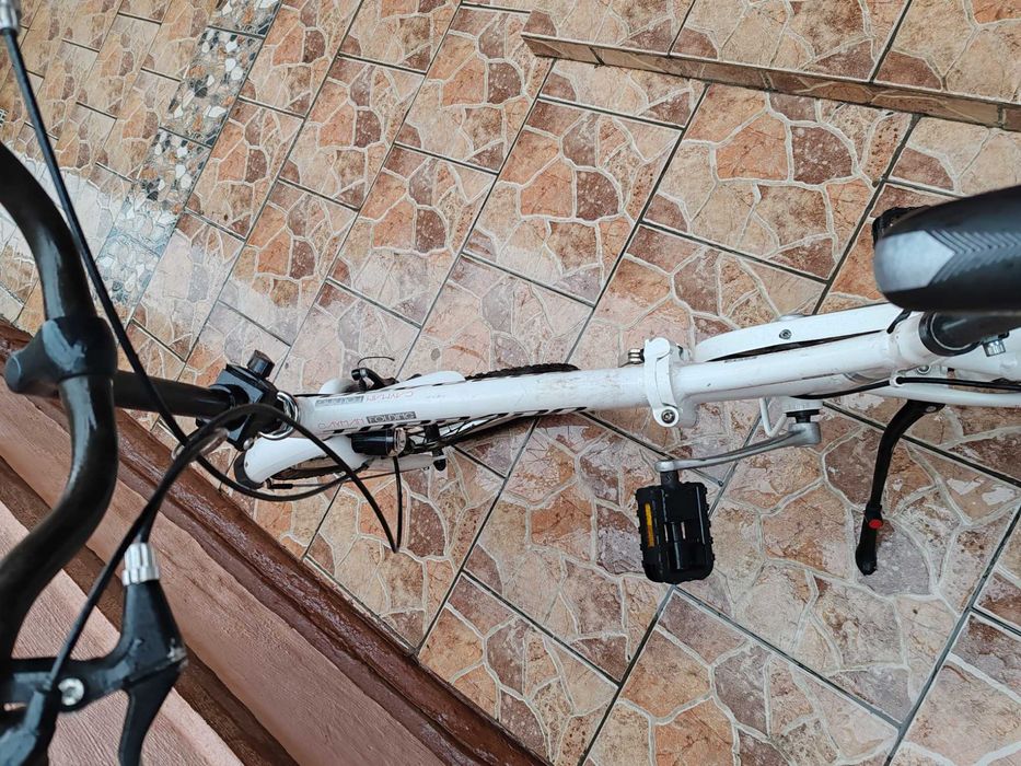 Bicicletă copii alba ,