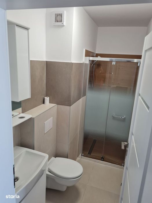 Apartament 2 camere, balcon, garaj, 360 EUR