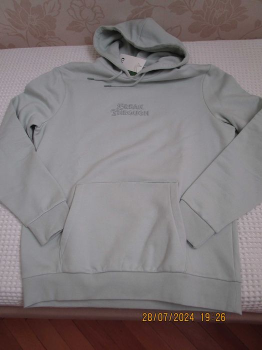 Мъжки суитшърт, размер L, бледо зелен