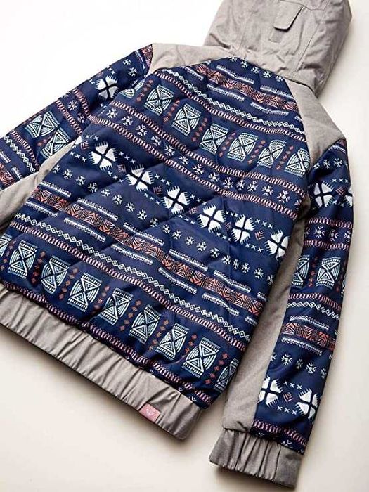 Куртка горнолыжная ROXY для девочки 10 лет! Новая с бирками!