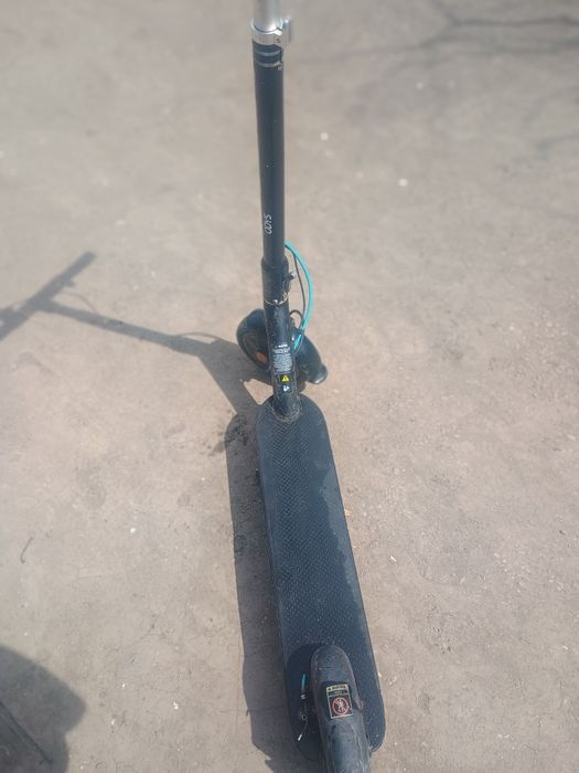 Vând trotinetă electrică de piese
