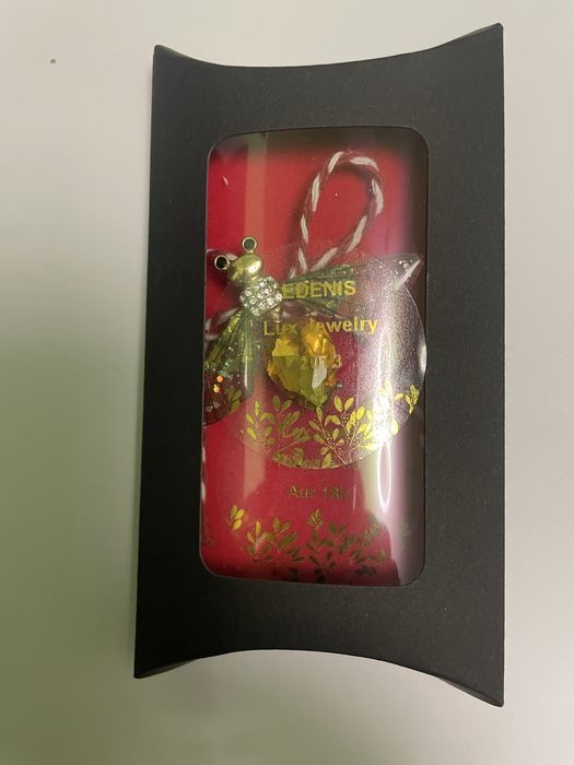 Brosă placată cu aur 18k