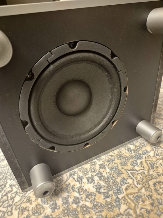 Jbl subwoofer activ