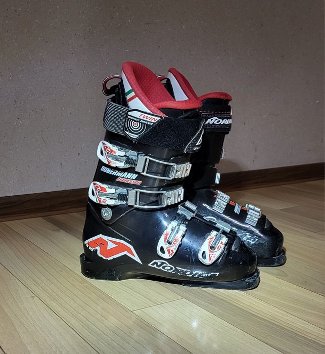 Ски обувки Doberman Aggressor WC 150