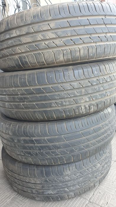 Продам комплект шин r15