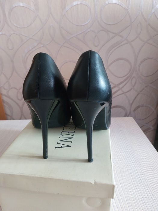 Продается женская обувь