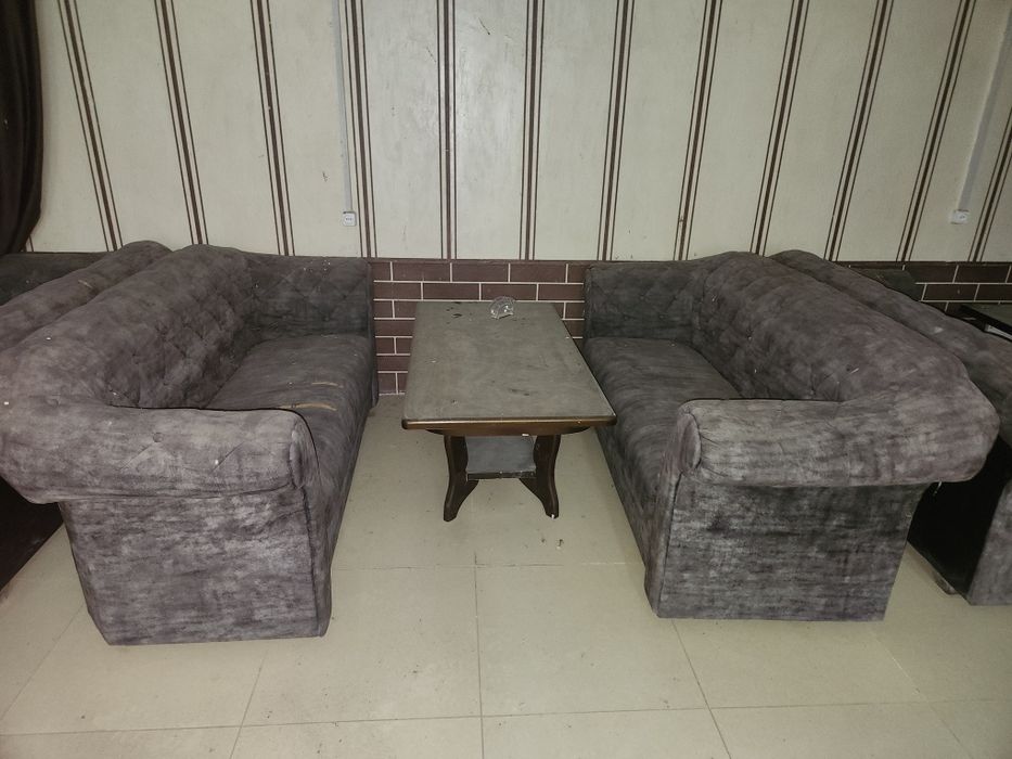 Диван комплект стол