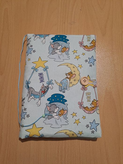 Текстилни калъфи / дрешки за книги