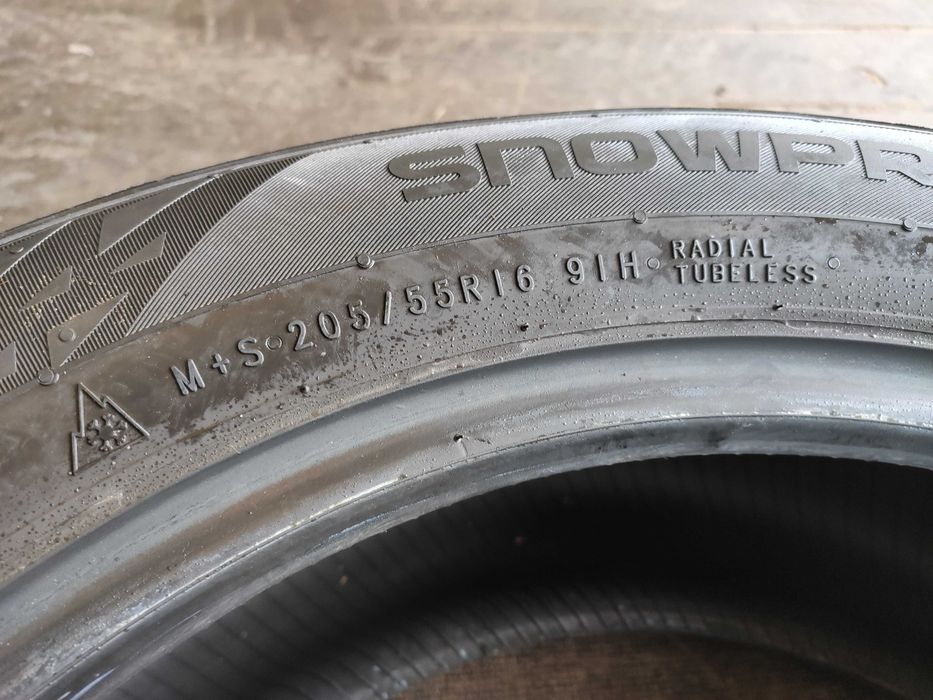 2бр Зимни гуми 205 55 16 - Nokian - DOT 2023