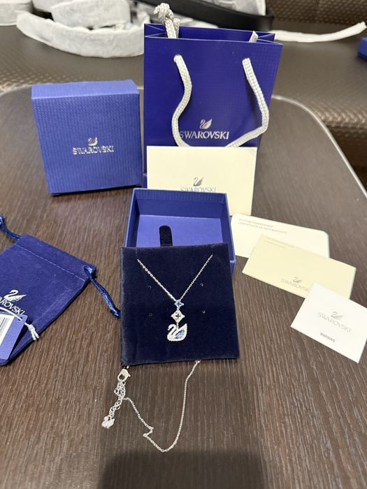 Lantisor Swarovski Model Dazzling Swam Blue/Silver