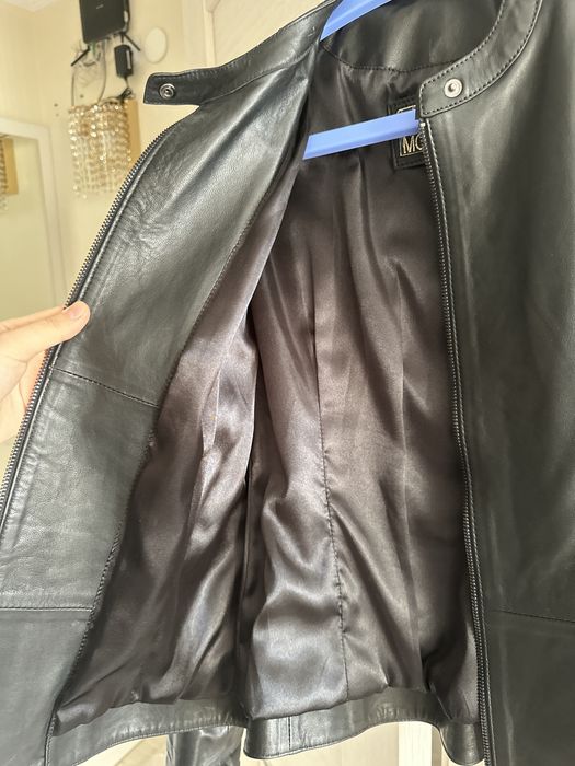 Кожаная куртка размер S